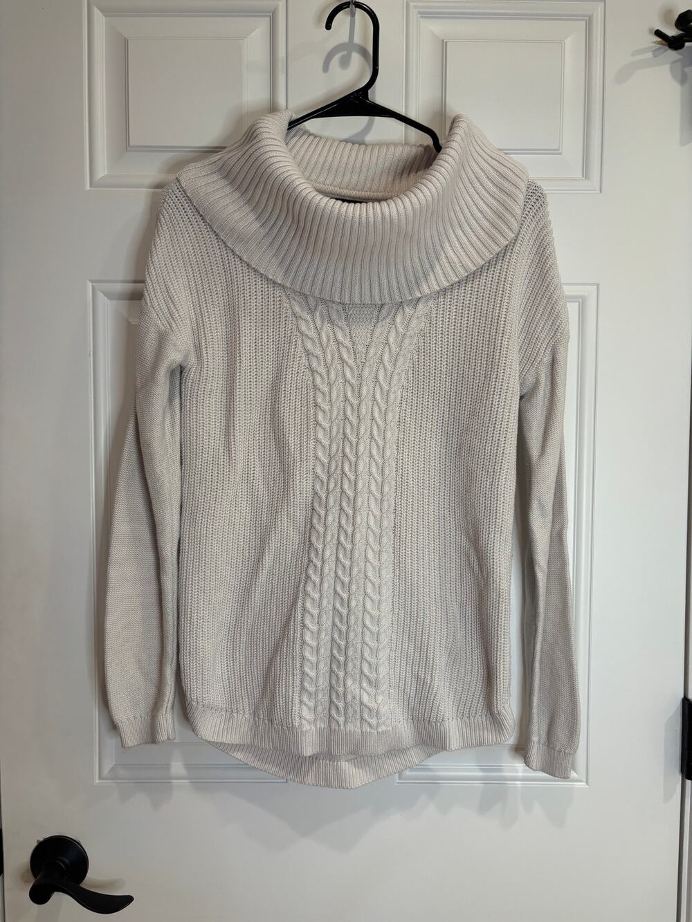 Banana Republic Cable Knit Cowl Neck Sweater – Cream – XS